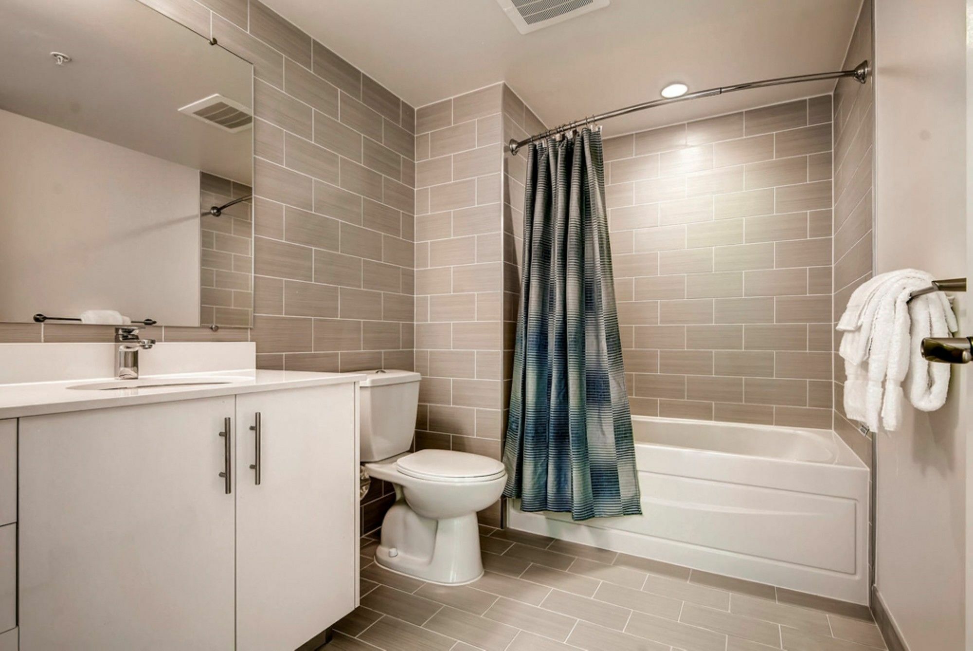 Global Luxury Suites At Chinatown Washington Ngoại thất bức ảnh