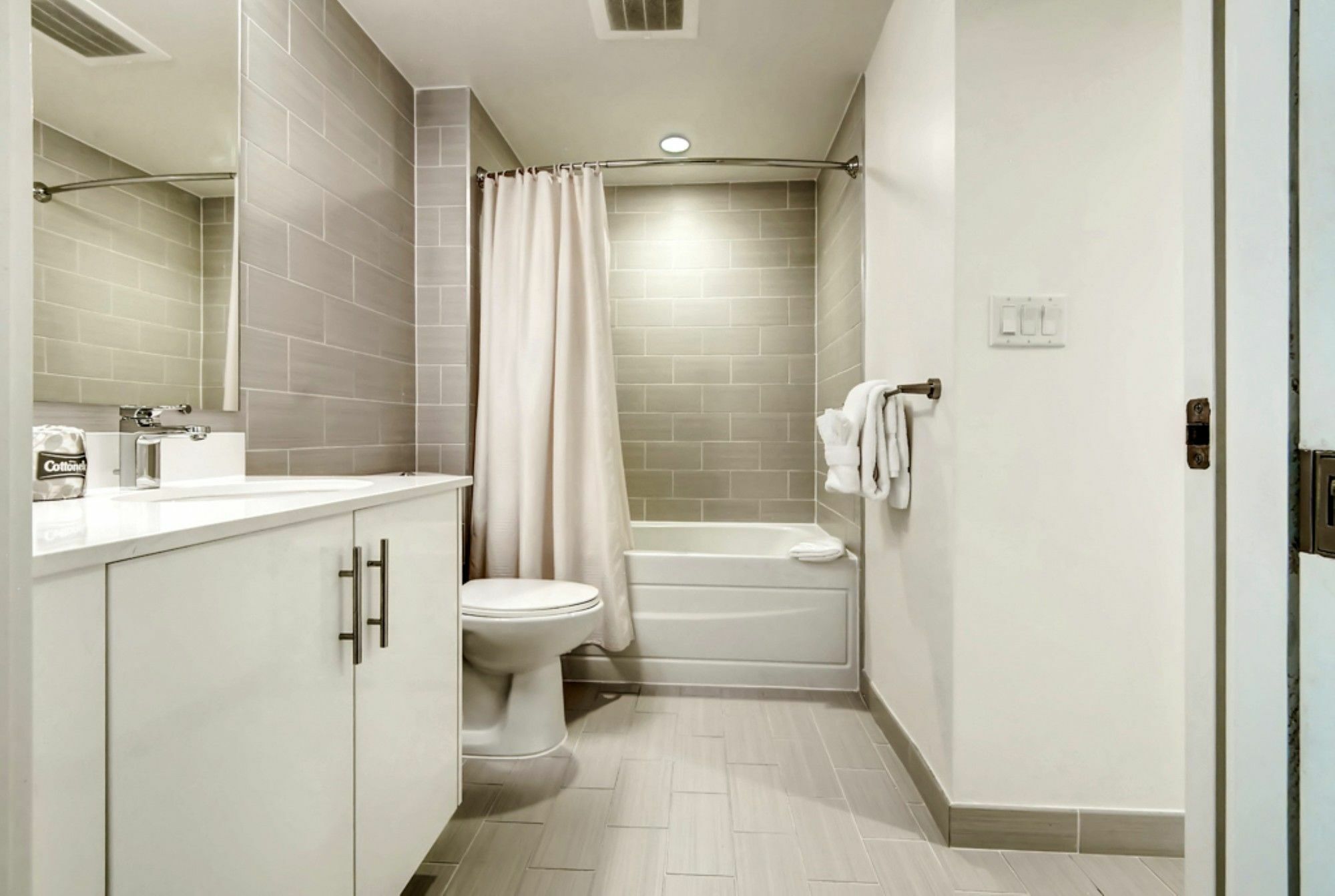 Global Luxury Suites At Chinatown Washington Ngoại thất bức ảnh